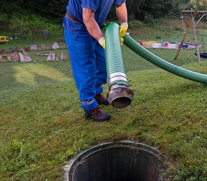 Redmond-Septic-Tank-Cleaning